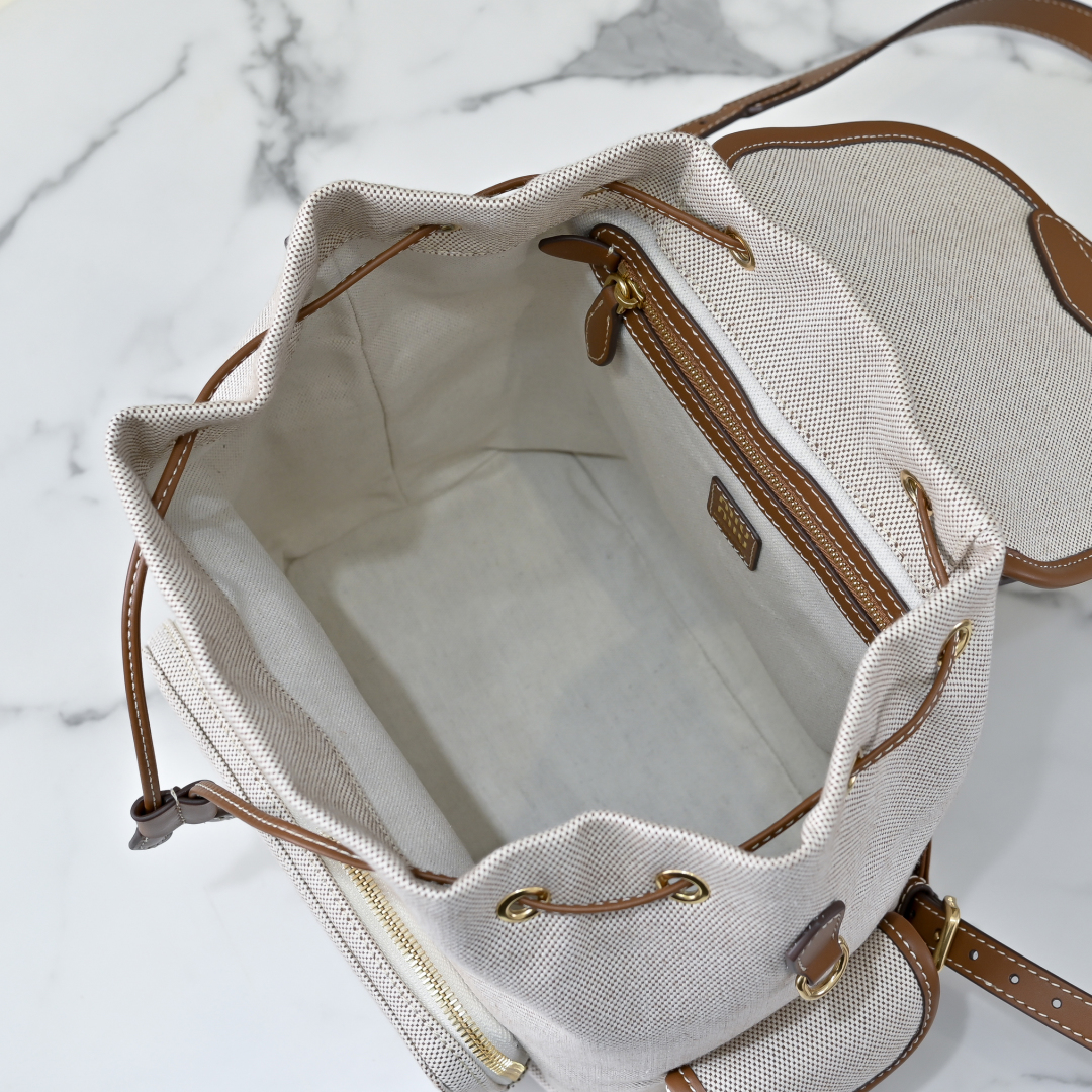 MIU MIU リュック トートバッグ 軽量 ベージュ - 画像 8