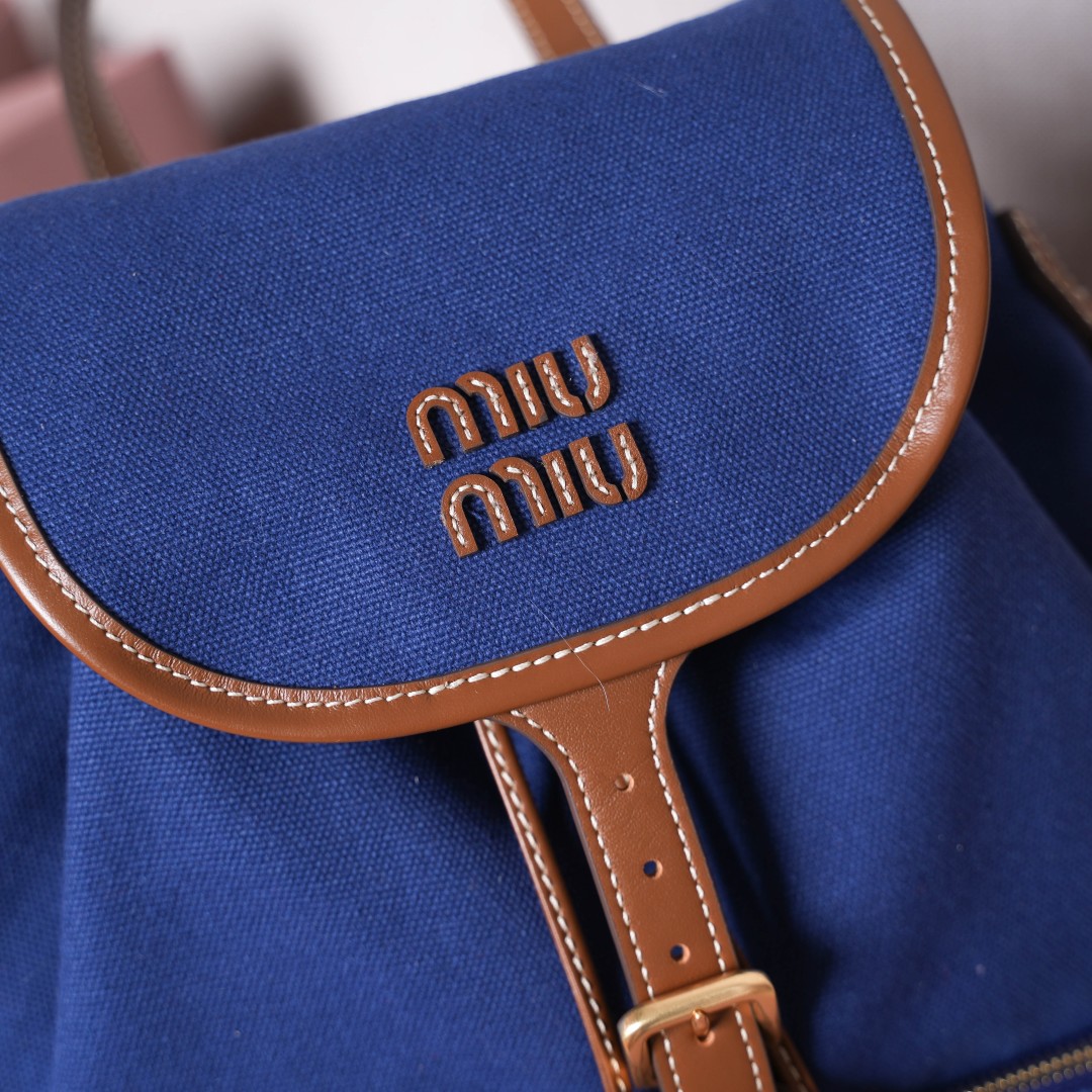 Miu Miu バックパック | リュックサック | 軽量|ネイビー - 画像 5