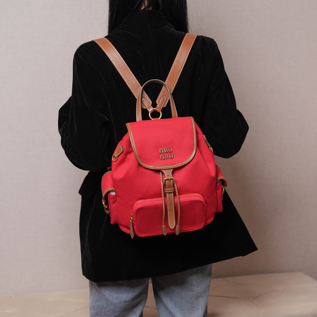 Miu Miu リュックサック | ハンドル付き | 軽量 | レッド - 画像 3