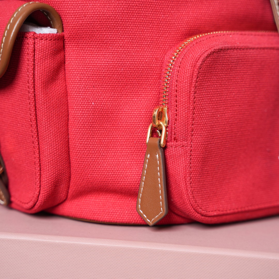 Miu Miu リュックサック | 軽量|赤|キャンバス・レザー - 画像 8