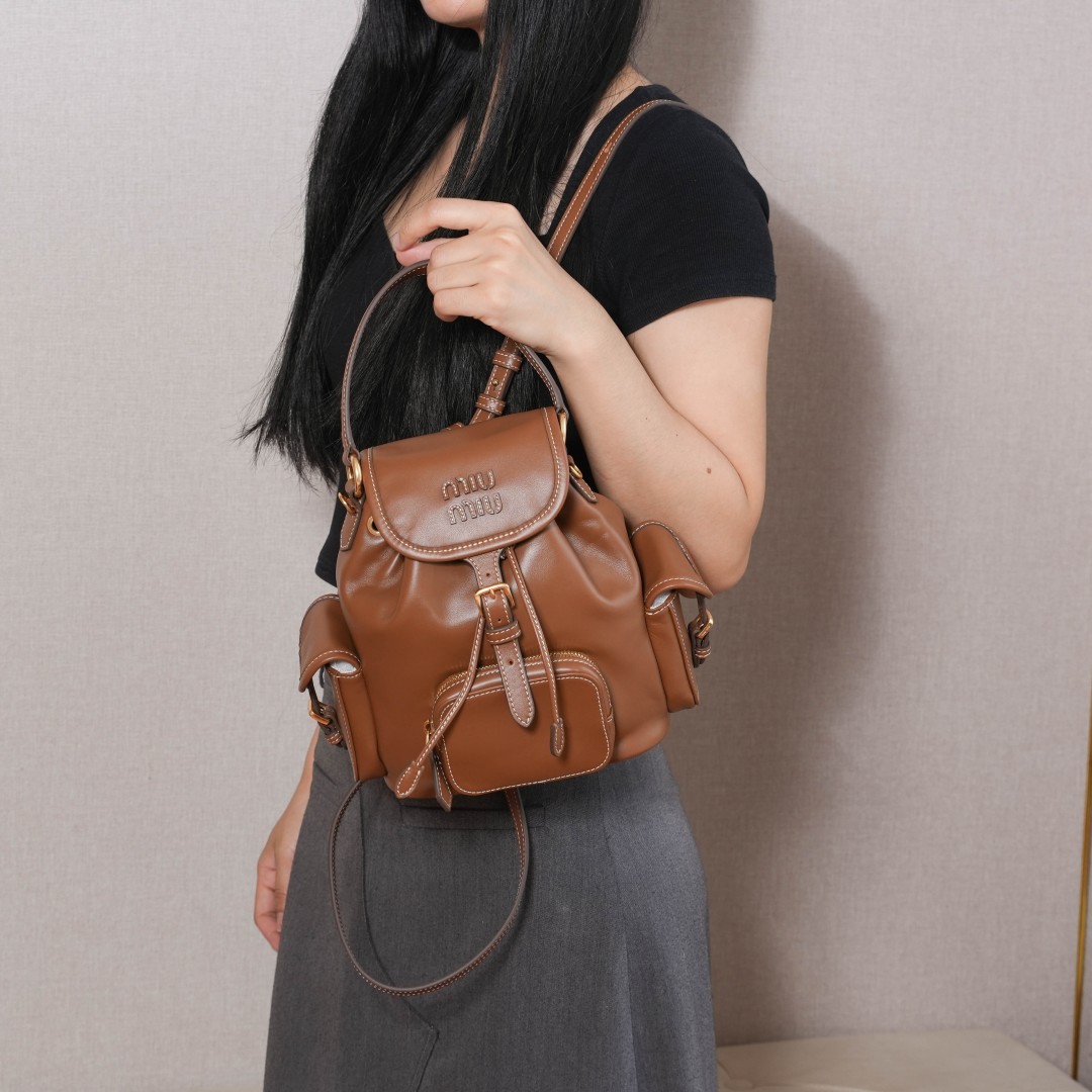 Miu Miu リュックサック | コンパクト | ブラウン - 画像 3
