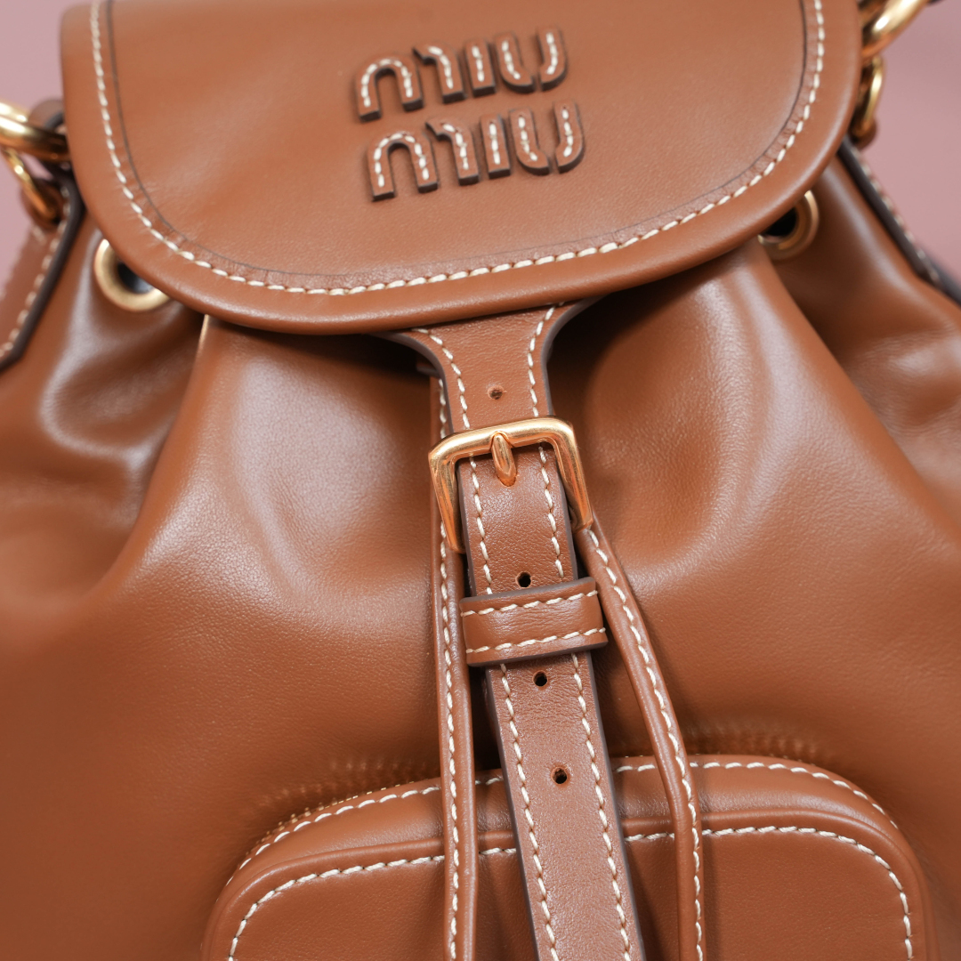 Miu Miu バッグ かばん ポケット付き ブラウン - 画像 8