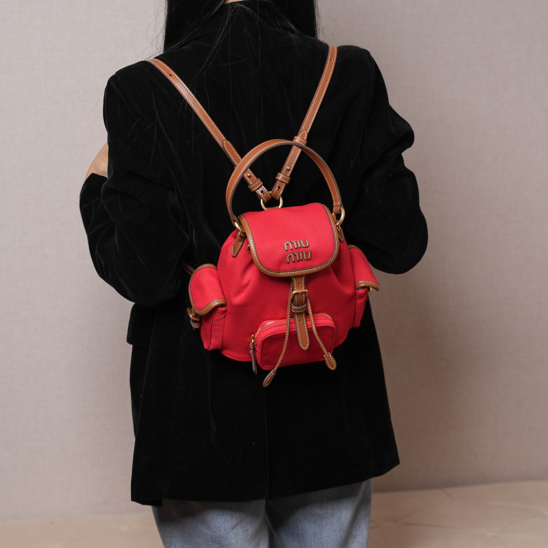 Miu Miu ミュウミュウ リュックサック | 軽量コンパクト | レッド - 画像 4