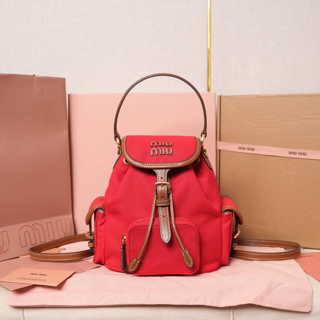 ミュウミュ レディース バッグ プチバック レッド
```