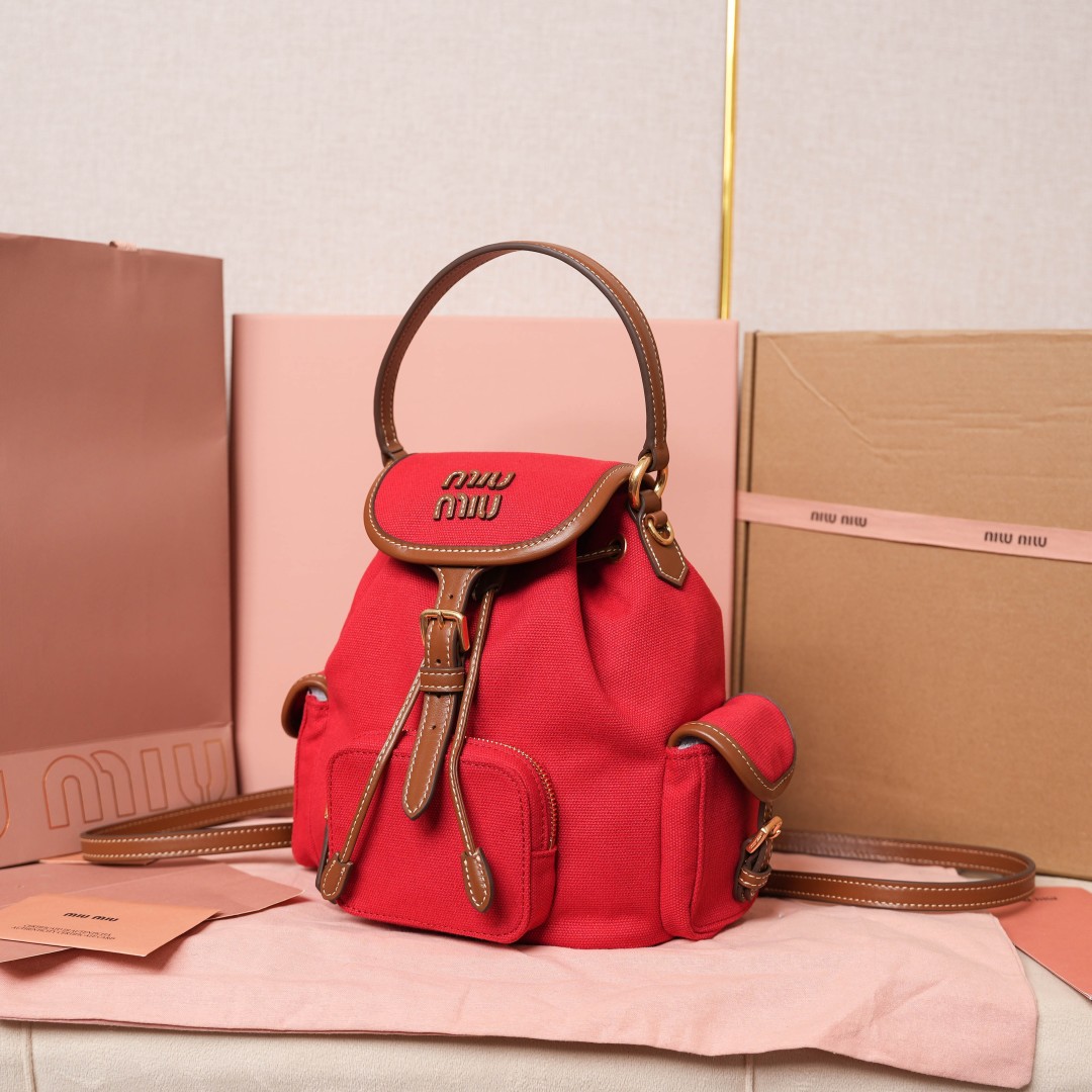 ミュウミュ レディース バッグ プチバック レッド
``` - 画像 2
