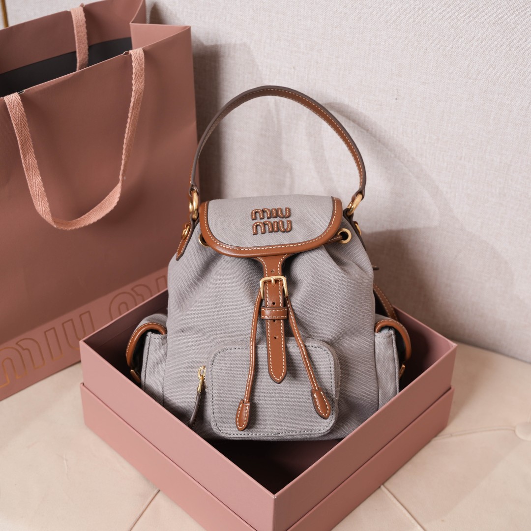 ミュウミュウ リュック トートバッグ 軽量 ベージュ