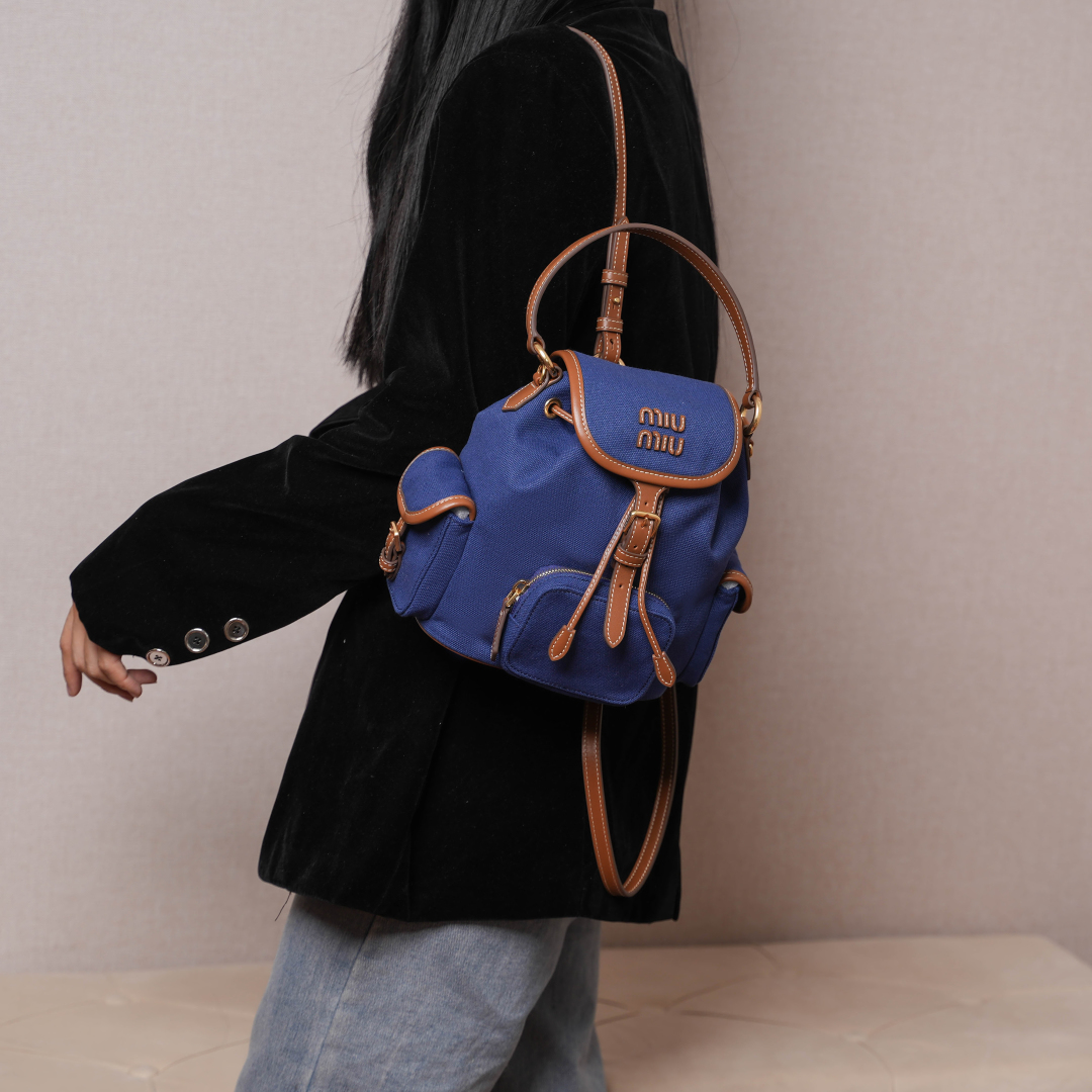 ミュウミュウ リュックサック 高級キャンバス素材 ブルー