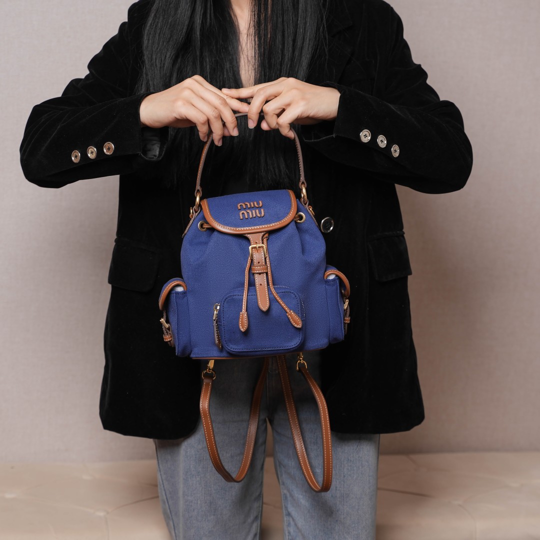 ミュウミュウ リュックサック 高級キャンバス素材 ブルー - 画像 3