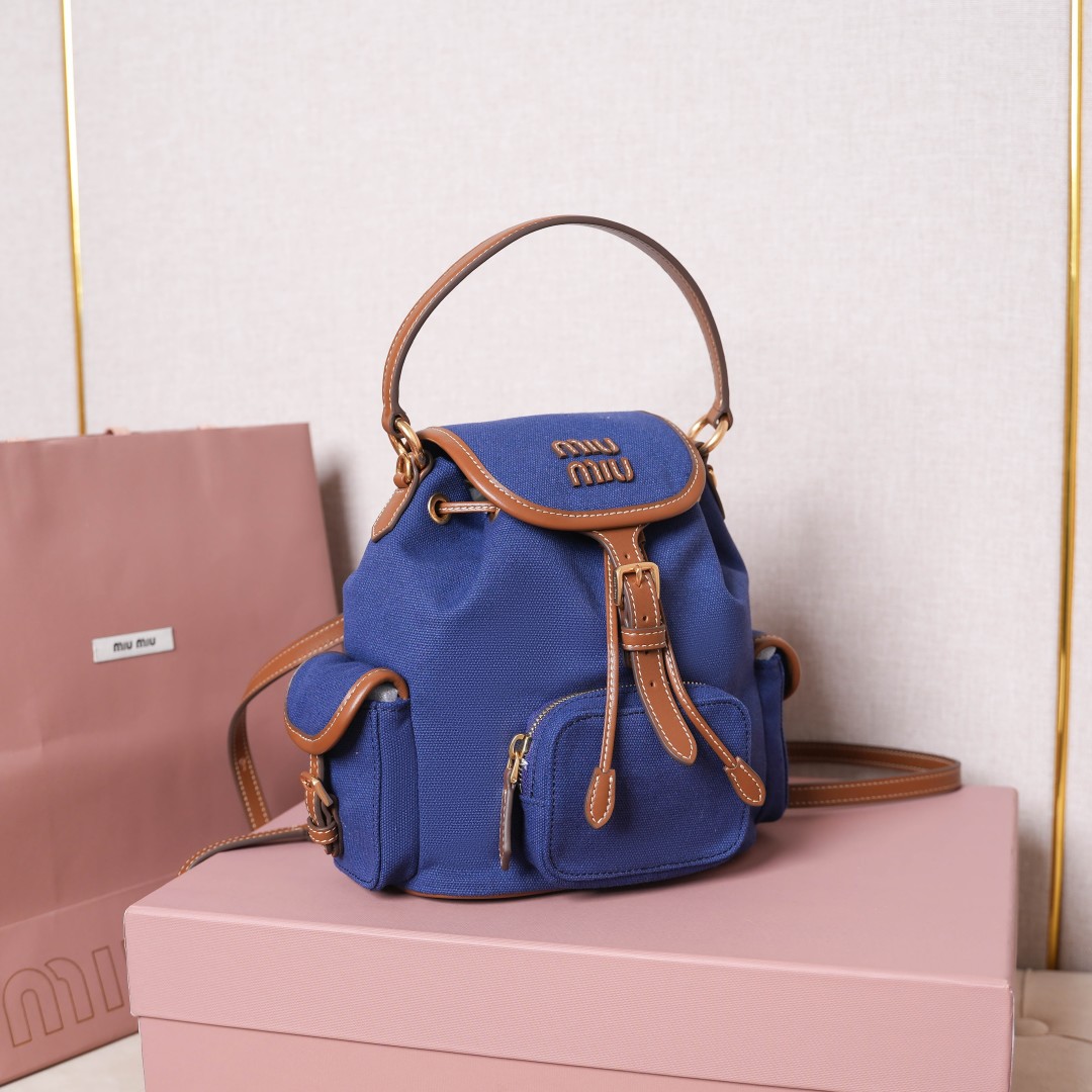 Miu Miu バッグ 軽量 大容量 藍色 - 画像 3