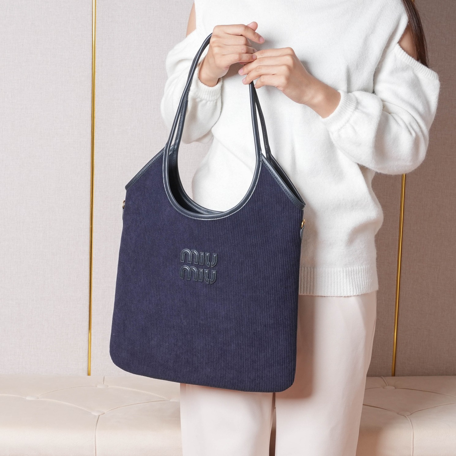 Miu Miu ハンドバッグ | コンパクト|ネイビー - 画像 4