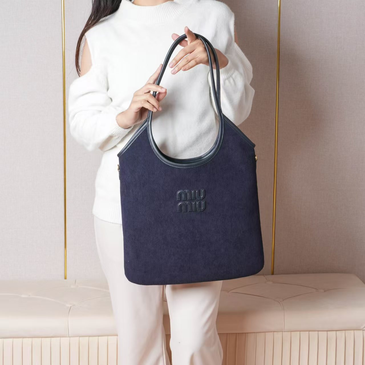 Miu Miu ハンドバッグ | コンパクト|ネイビー - 画像 6