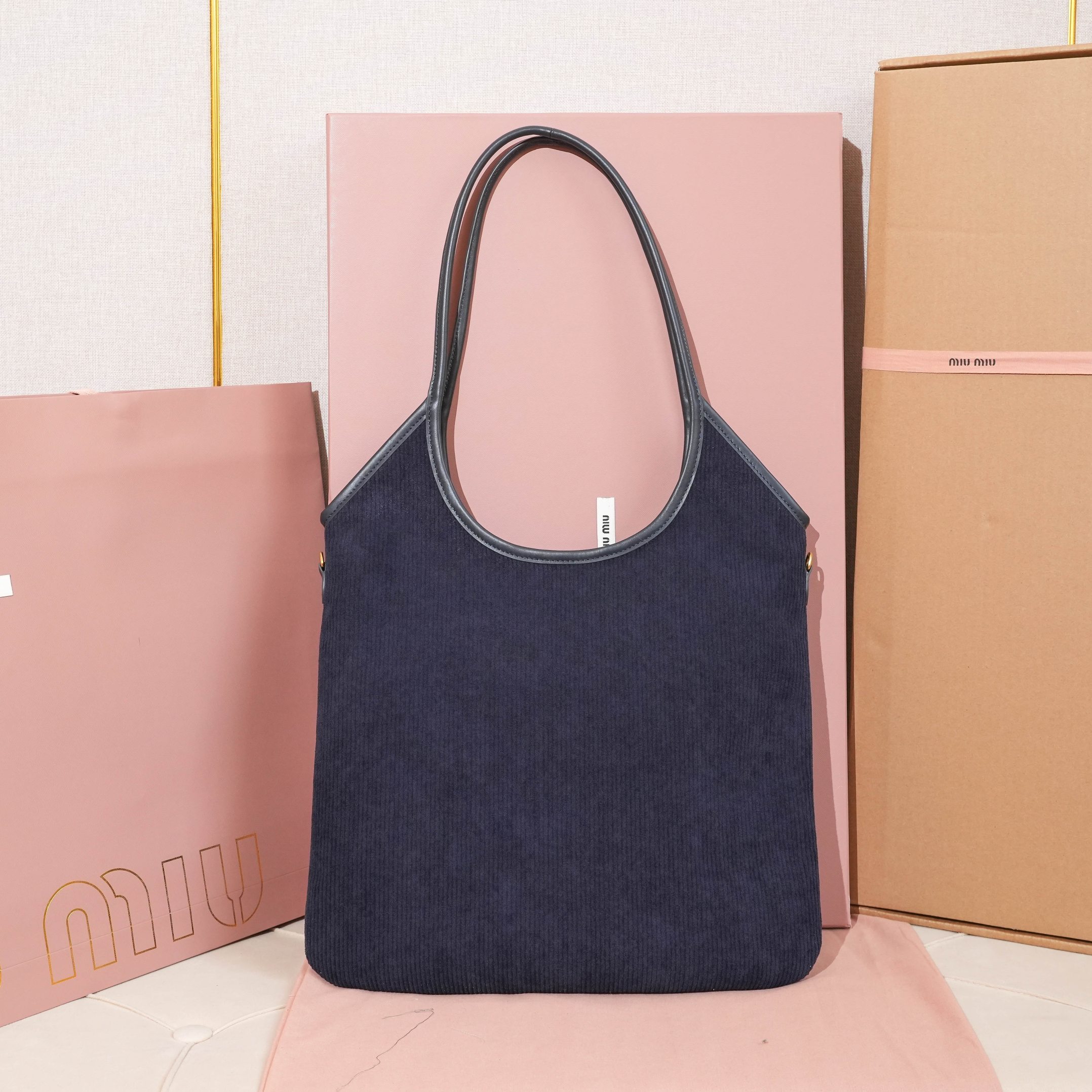 Miu Miu ミュウミュ キャンバストートバッグ | ナイロン コンパクト 安心収納 ブルー - 画像 2