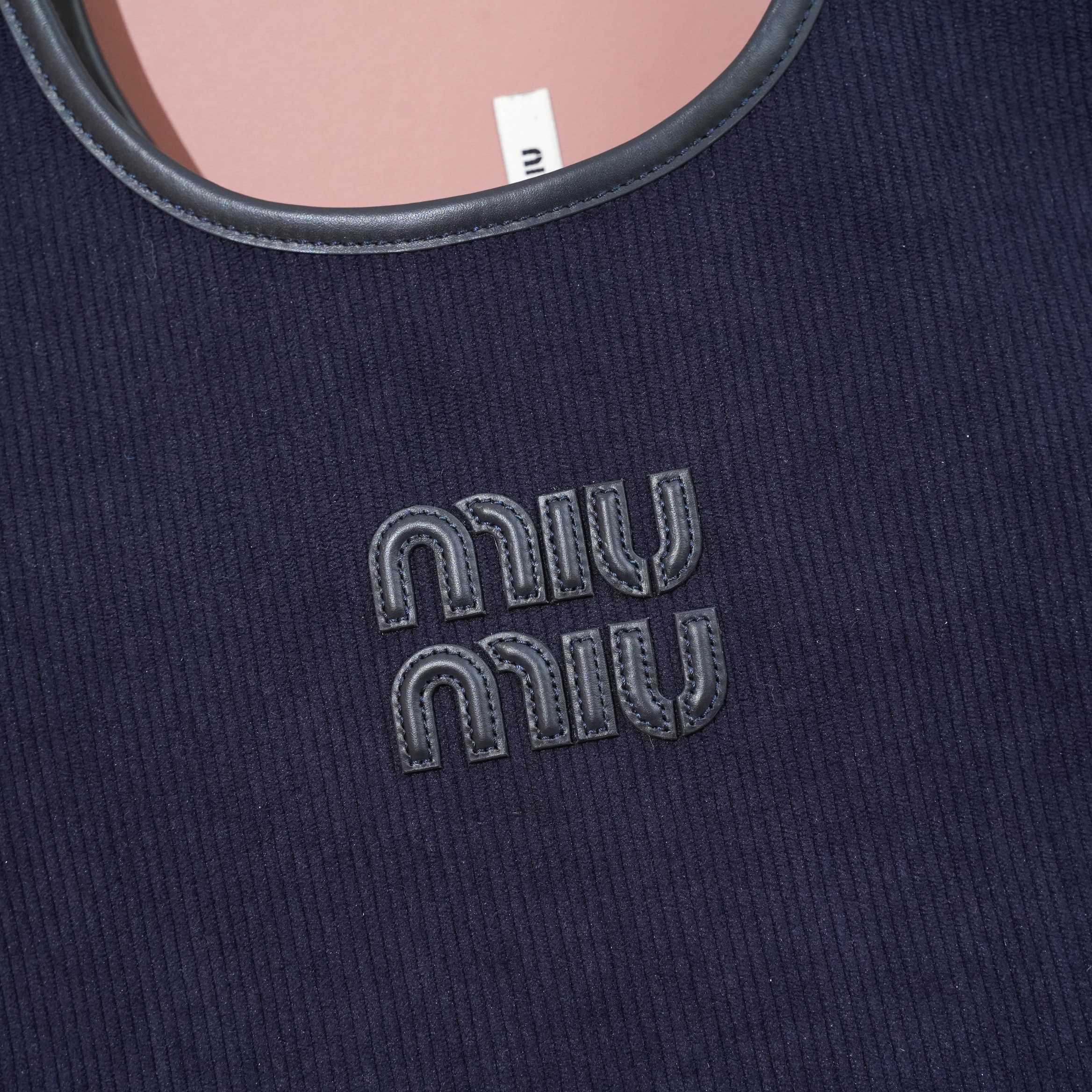 Miu Miu ミュウミュ キャンバストートバッグ | ナイロン コンパクト 安心収納 ブルー - 画像 5