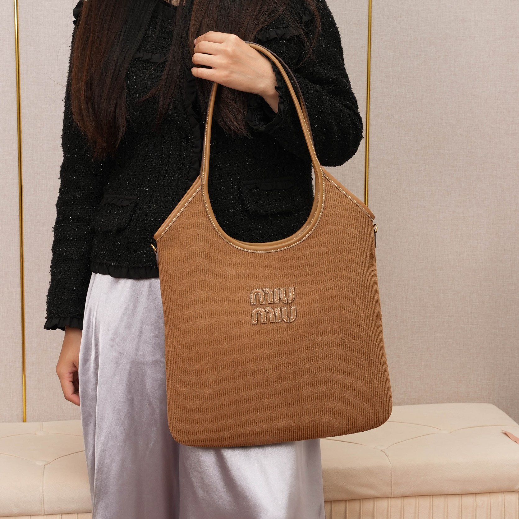 MIU MIU ハンドバッグ | コンパクト|ブラウン - 画像 5