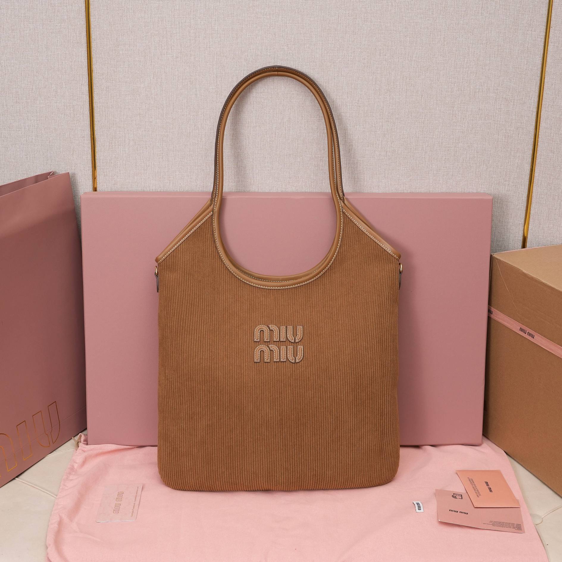 Miu Miu レディーストートバッグ | コーデュロイ | ブラウン