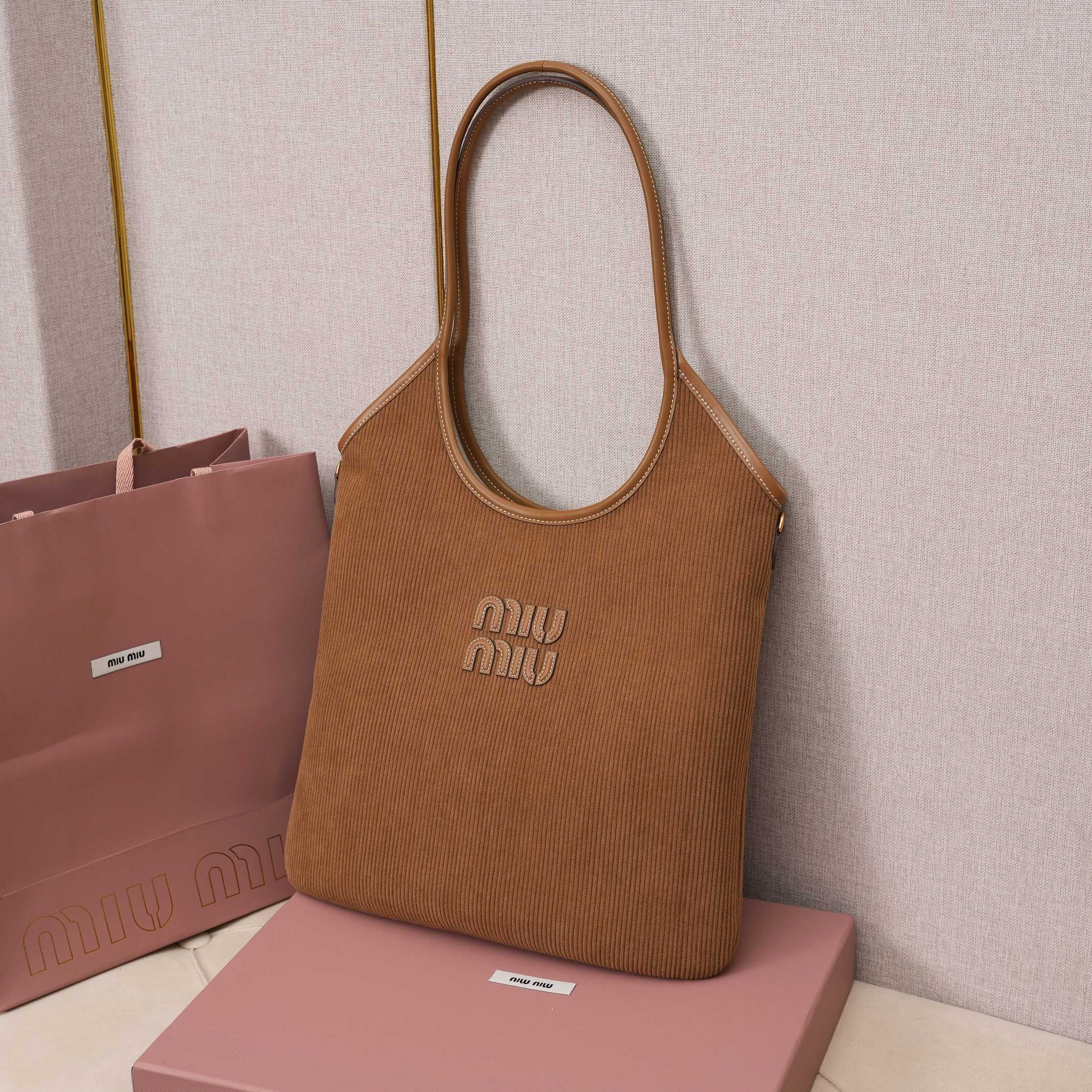 Miu Miu レディーストートバッグ | コーデュロイ | ブラウン - 画像 2