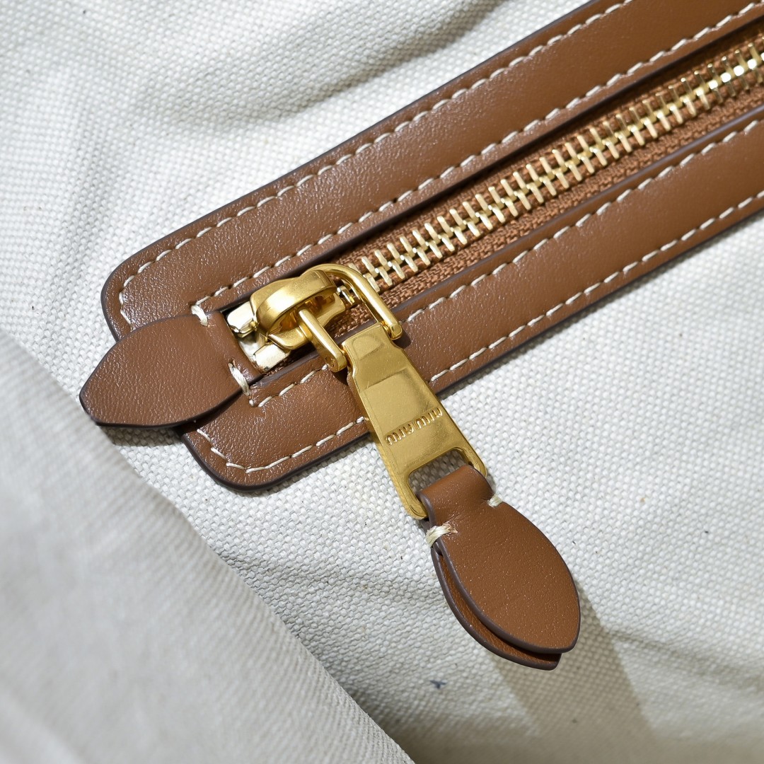 Miu Miu デニムトートバッグ|コンパクト|紺白ストライプ - 画像 8