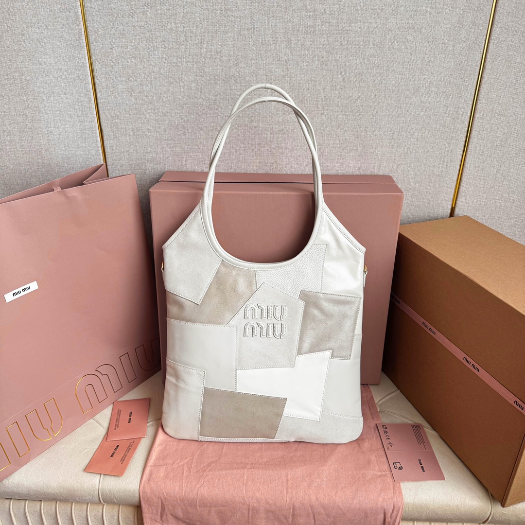 Miu Miu ハンドバッグ パッチワーク 白色|レザー|コンパクト