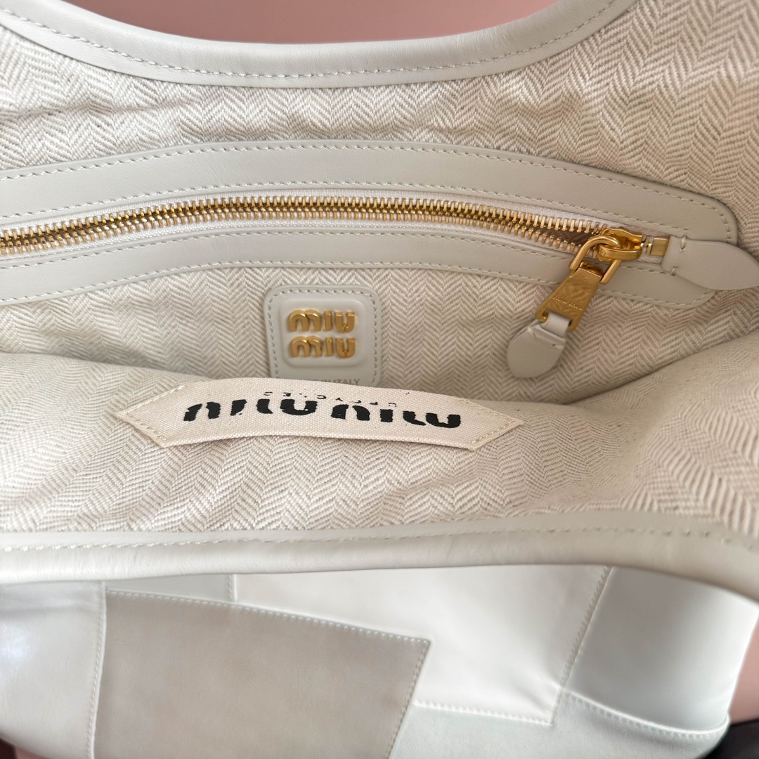 Miu Miu ハンドバッグ パッチワーク 白色|レザー|コンパクト - 画像 7