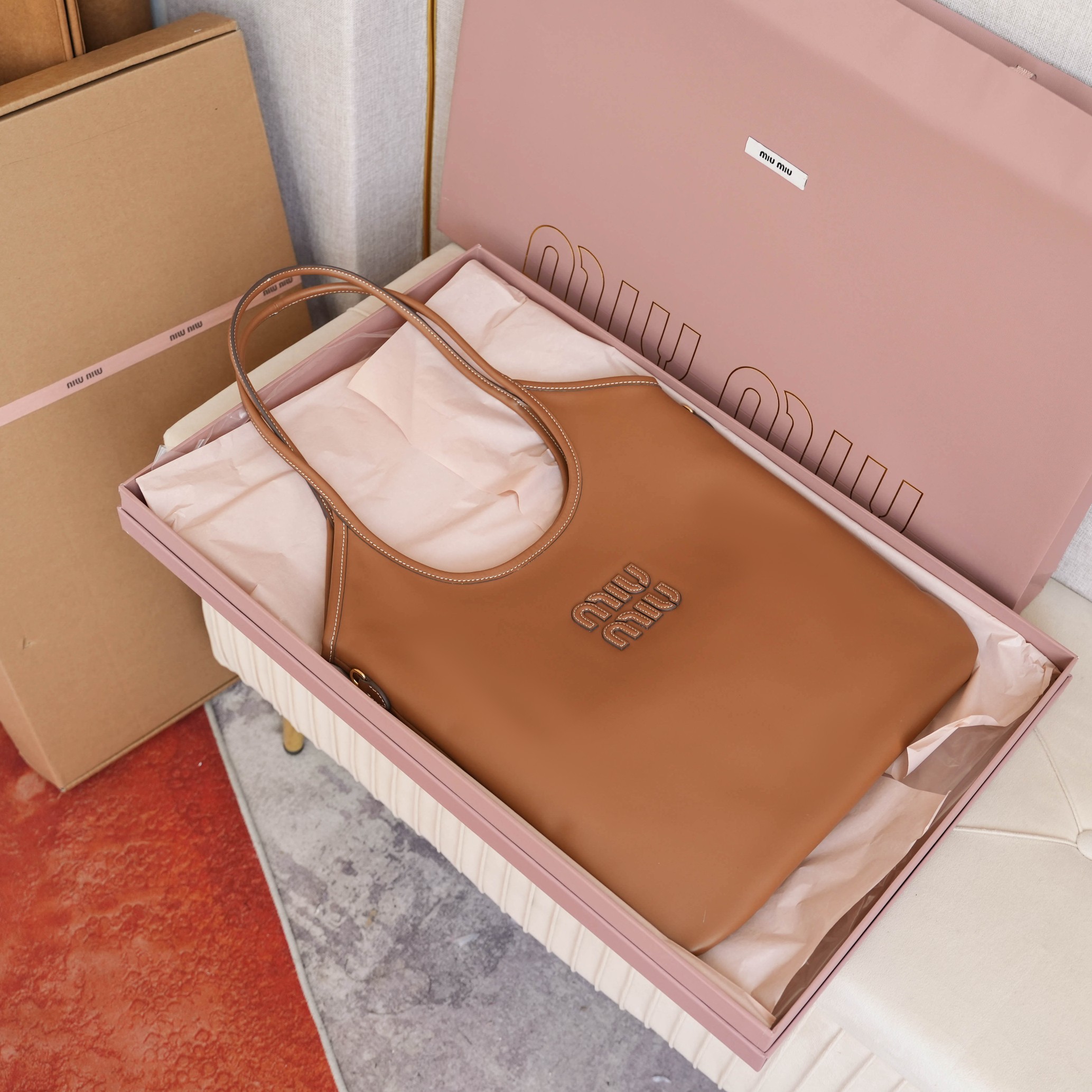 miu miu レディーストートバッグ|コンパクト|ブラウン