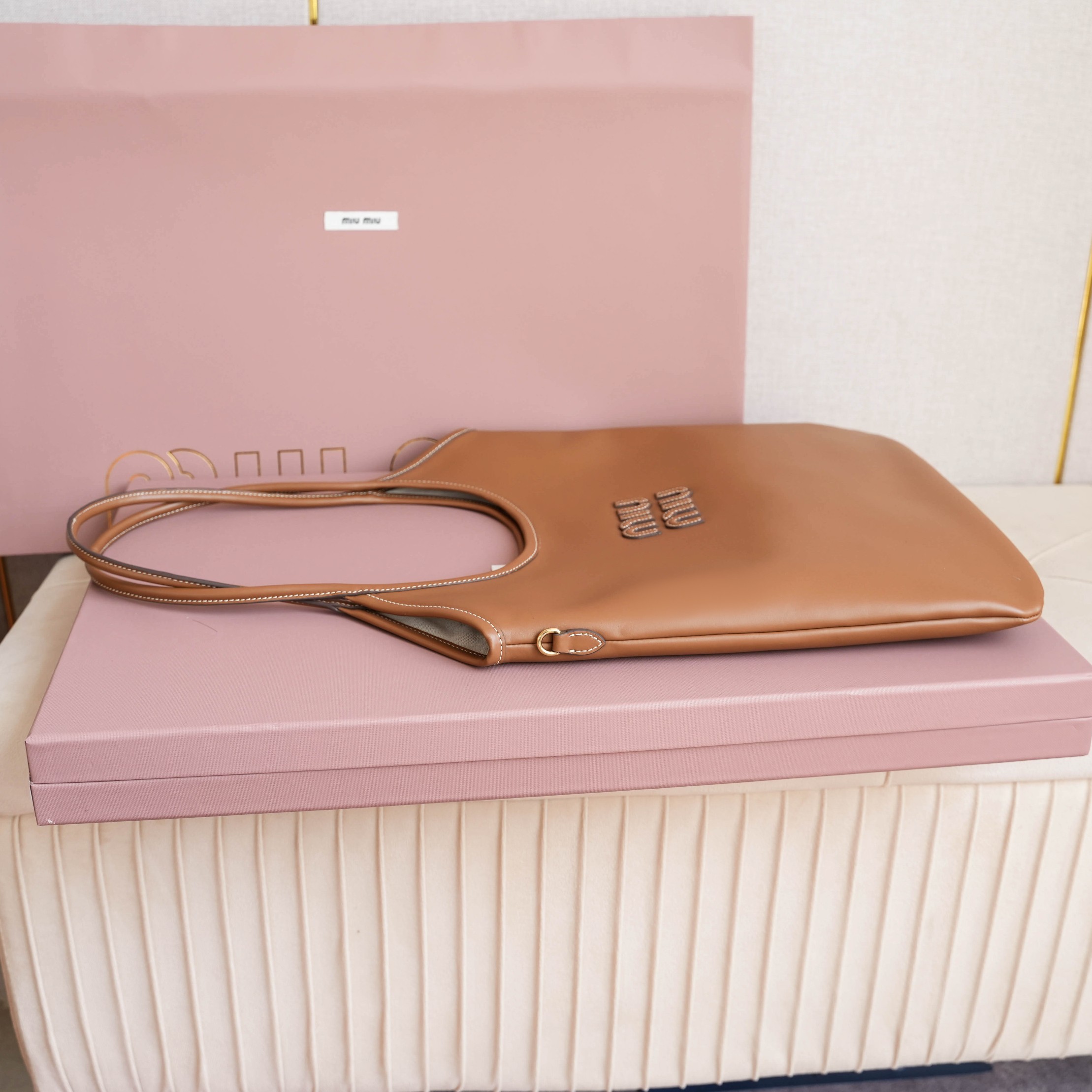 miu miu レディーストートバッグ|コンパクト|ブラウン - 画像 3