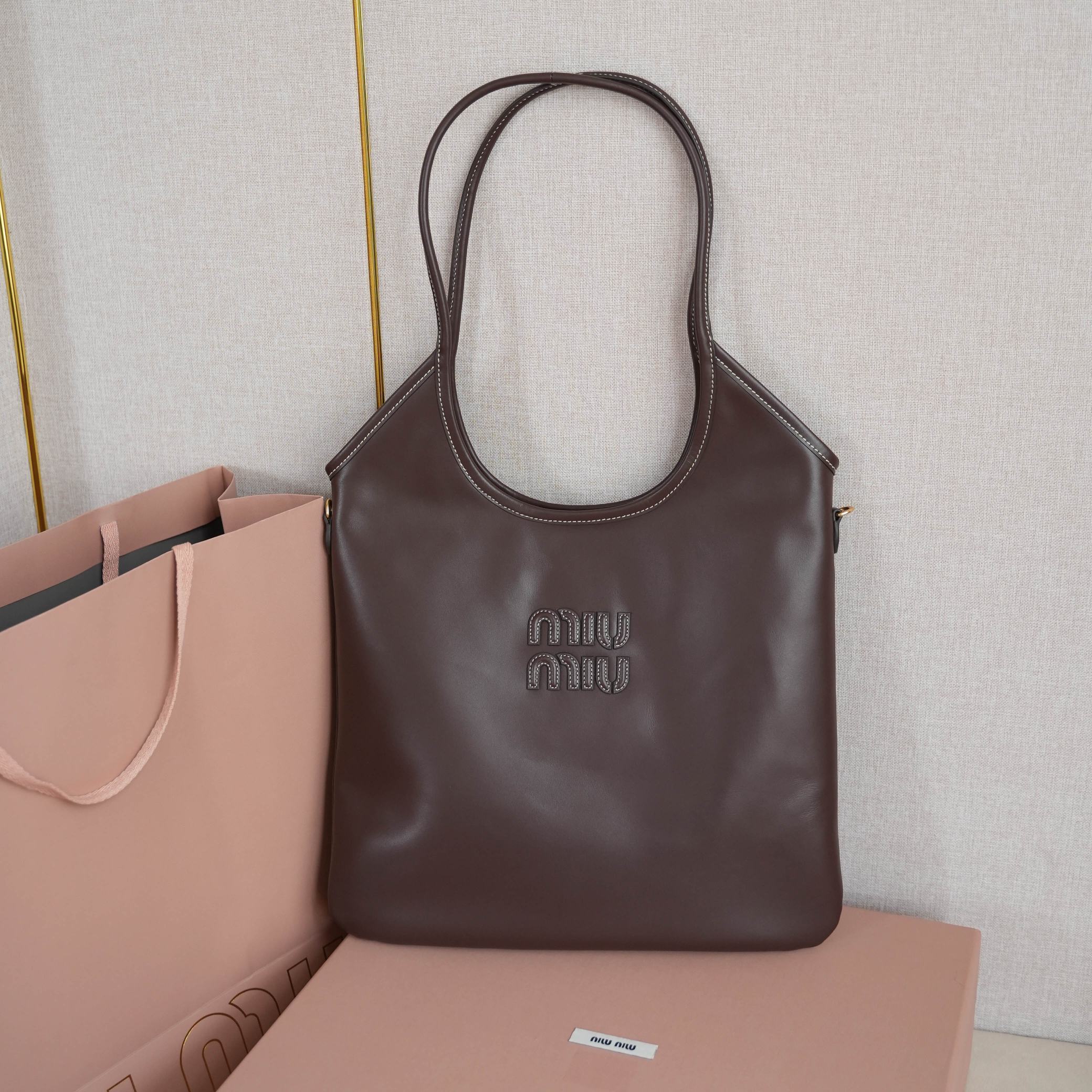 Miu Miu ハンドバッグ | ロゴ刺繍 | ブラウン - 画像 4