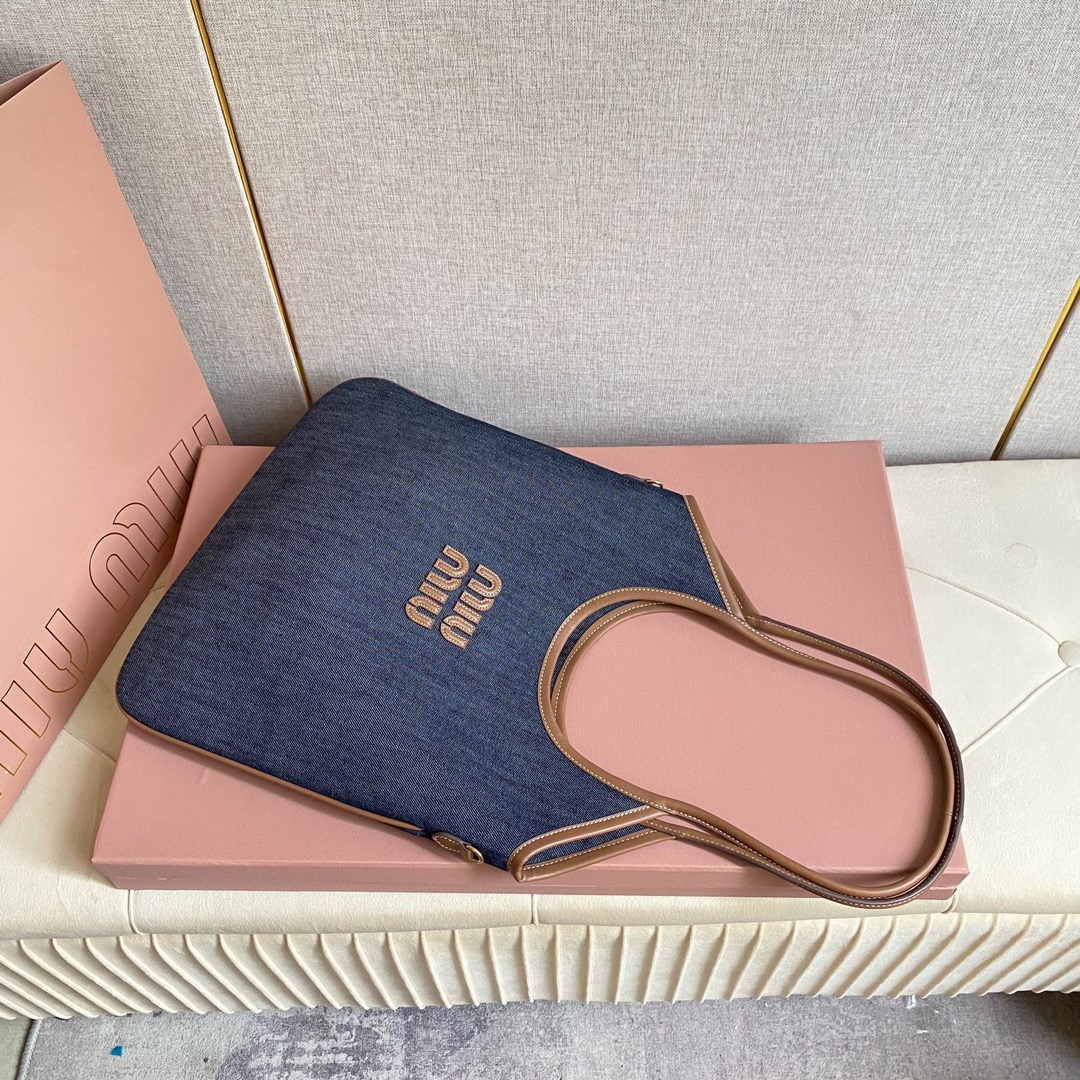 Miu Miu デニムトートバッグ | 軽量|ネイビー - 画像 5
