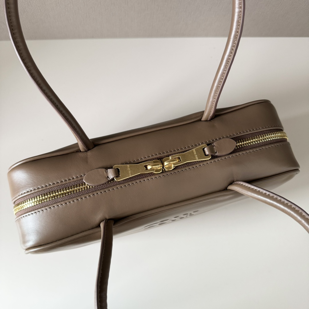 Miu Miu ミュウミュウ レディース バッグ | レザー ゴールドファスナー ブラウン - 画像 6