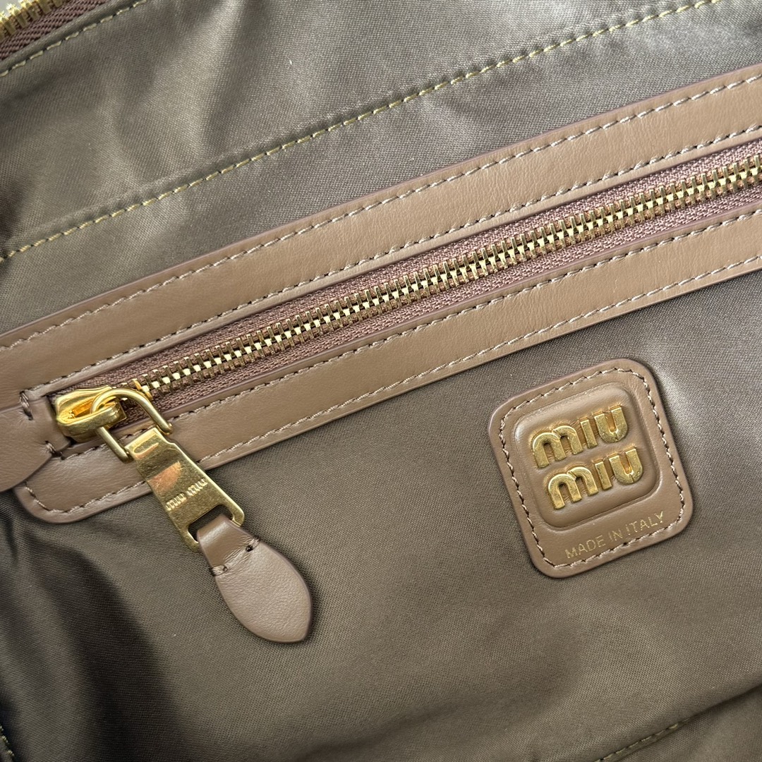 Miu Miu ミュウミュウ レディース バッグ | レザー ゴールドファスナー ブラウン - 画像 9