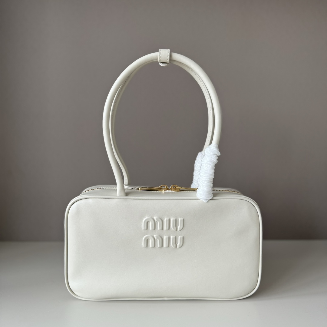 Miu Miu ミュウミュウ レディース ハンドバッグ | ホワイト レザー