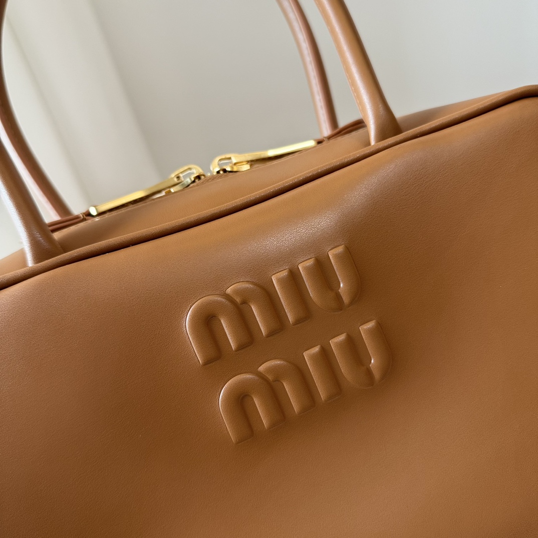 Miu Miu ミュウミュウ ハンドバッグ マットレザー コンパクト ブラウン - 画像 5