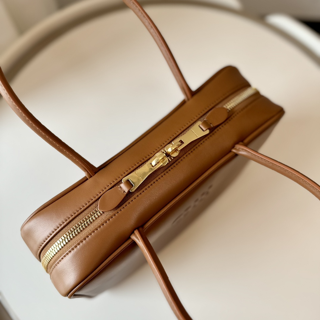 Miu Miu ミュウミュウ ハンドバッグ マットレザー コンパクト ブラウン - 画像 6