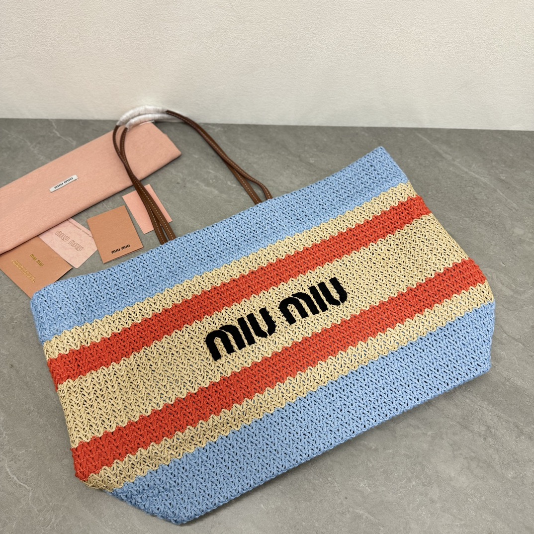 Miu Miu ミュウミュ ワイドトートバッグ | ストライプ ランニングライン カラー:ブルー|素材:ポリエステル・レザー - 画像 6