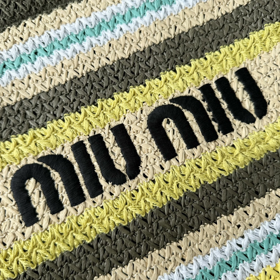 MIU MIU ハンドバッグ | ストライプ柄|レザー|黄緑系 - 画像 6