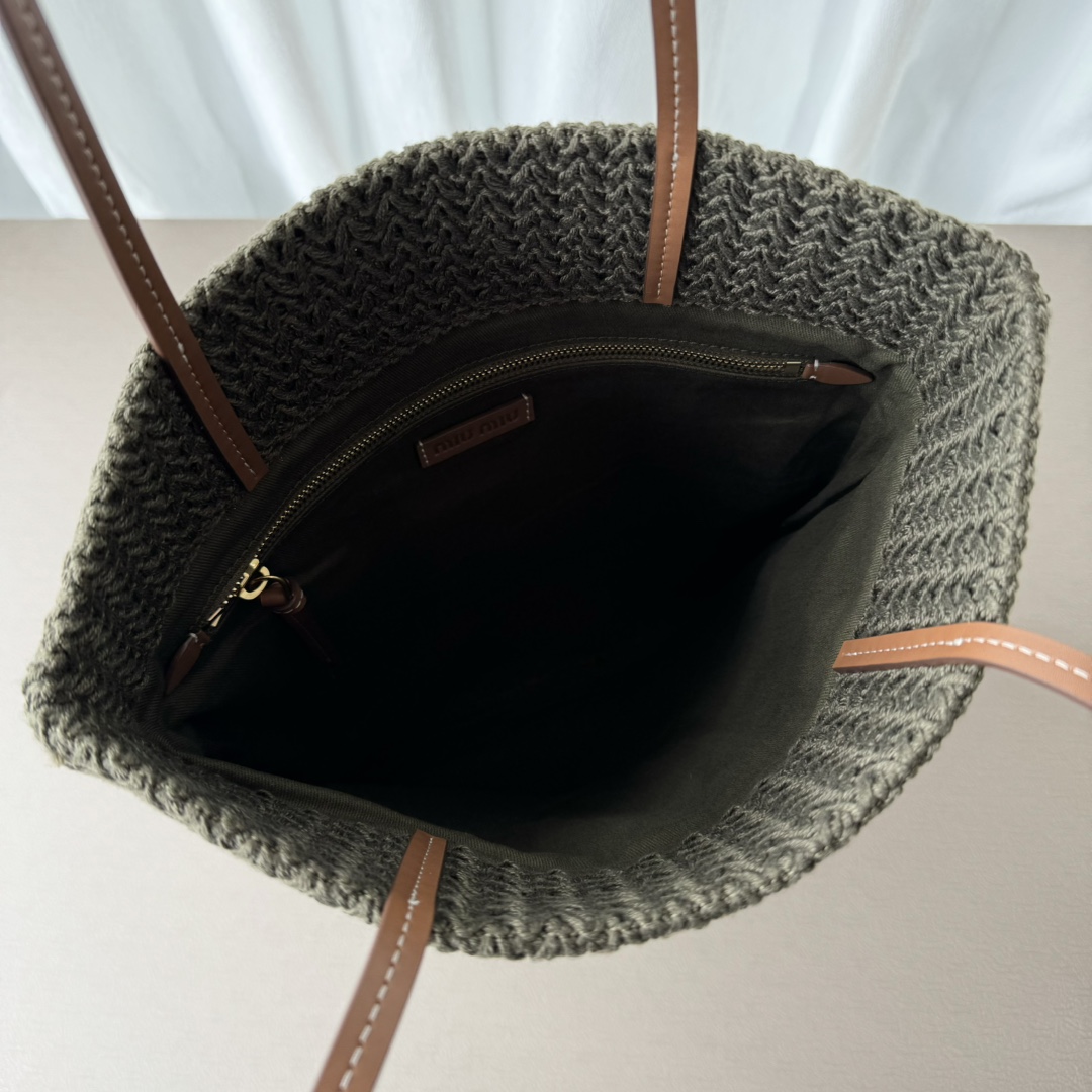 MIU MIU ハンドバッグ | ストライプ柄|レザー|黄緑系 - 画像 7