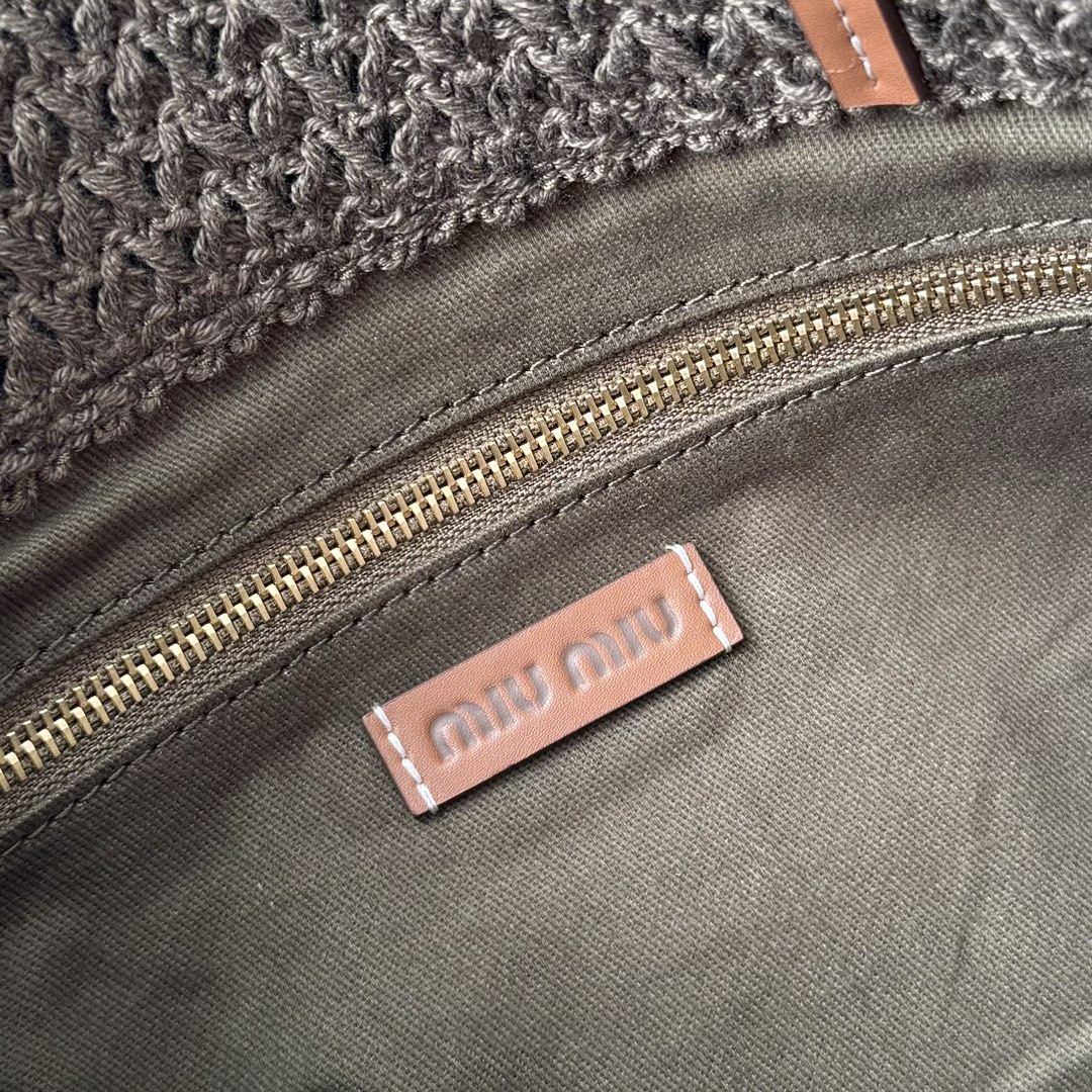 MIU MIU ハンドバッグ | ストライプ柄|レザー|黄緑系 - 画像 8