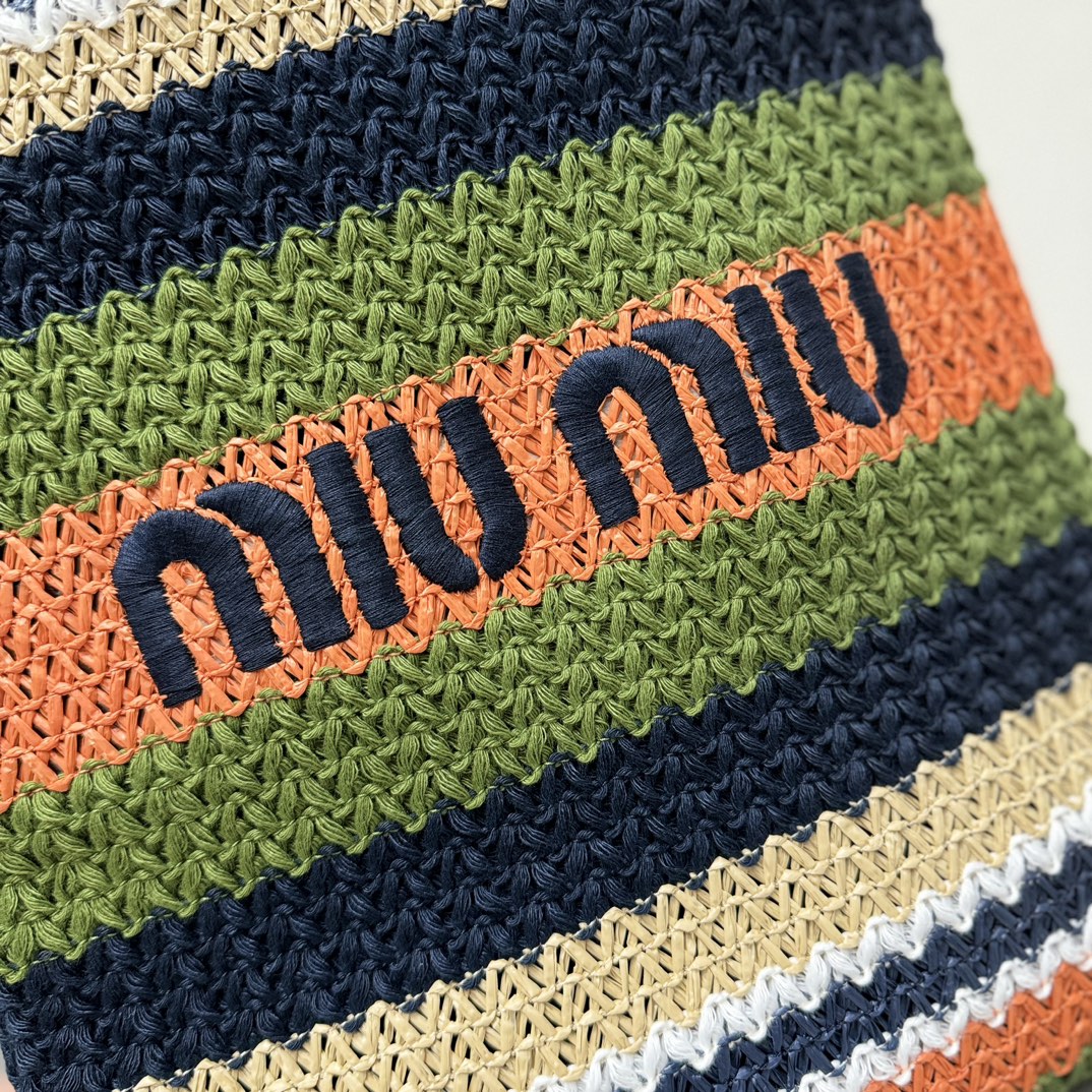 Miu Miu ミュウミュ ラフィアトートバッグ | マルチカラー | コンパクト収納 | レザーhandle - 画像 4