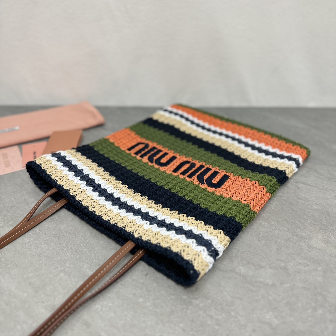 Miu Miu ミュウミュ ラフィアトートバッグ | マルチカラー | コンパクト収納 | レザーhandle - 画像 6