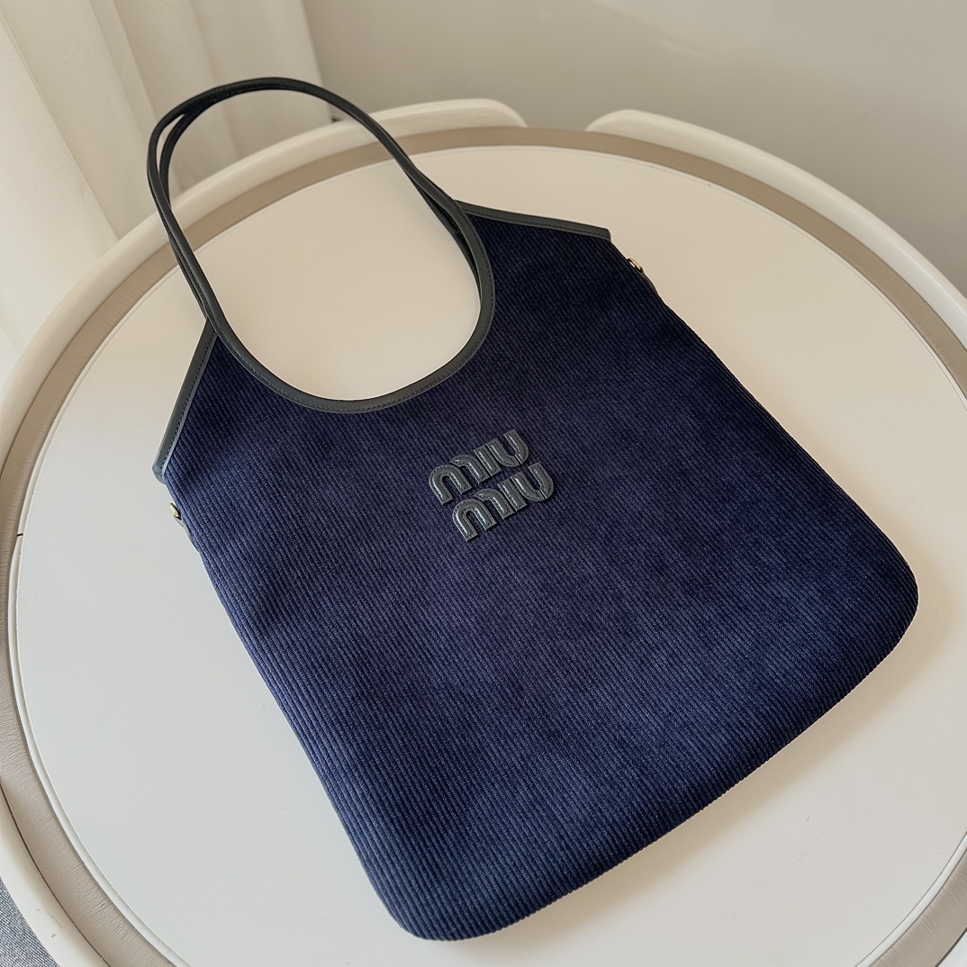 Miu Miu ハンドバッグ | コンパクト ネイビー - 画像 4