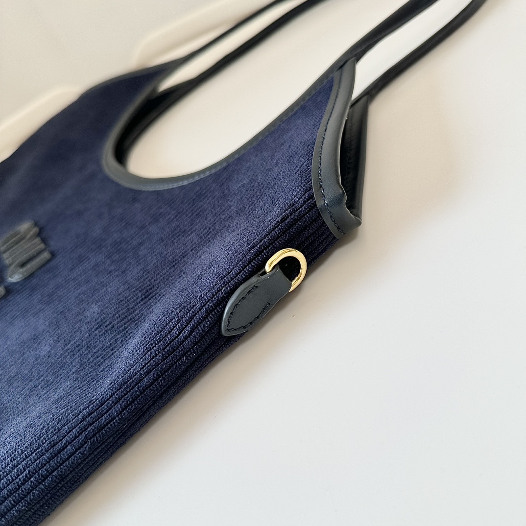 Miu Miu ハンドバッグ | コンパクト ネイビー - 画像 6
