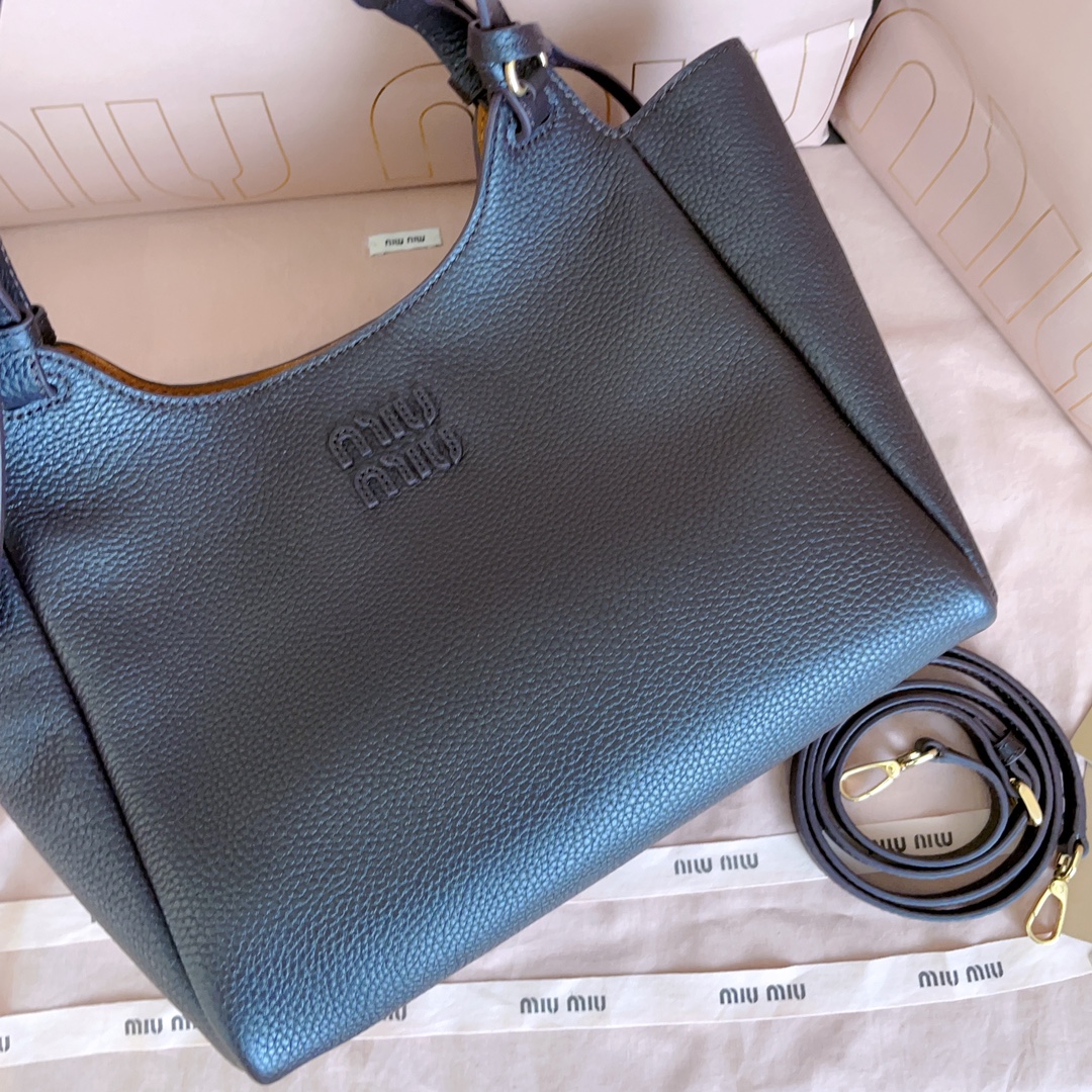 Miu Miu ハンドバッグ | ピンク&ブラウン | 細部までこだわった高級感のあるレザー製トートバッグ - 画像 7