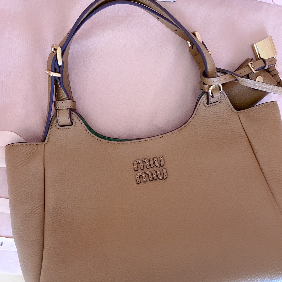 Miu Miu ハンドバッグ | グリーンライニング | ナチュラルベージュ - 画像 5