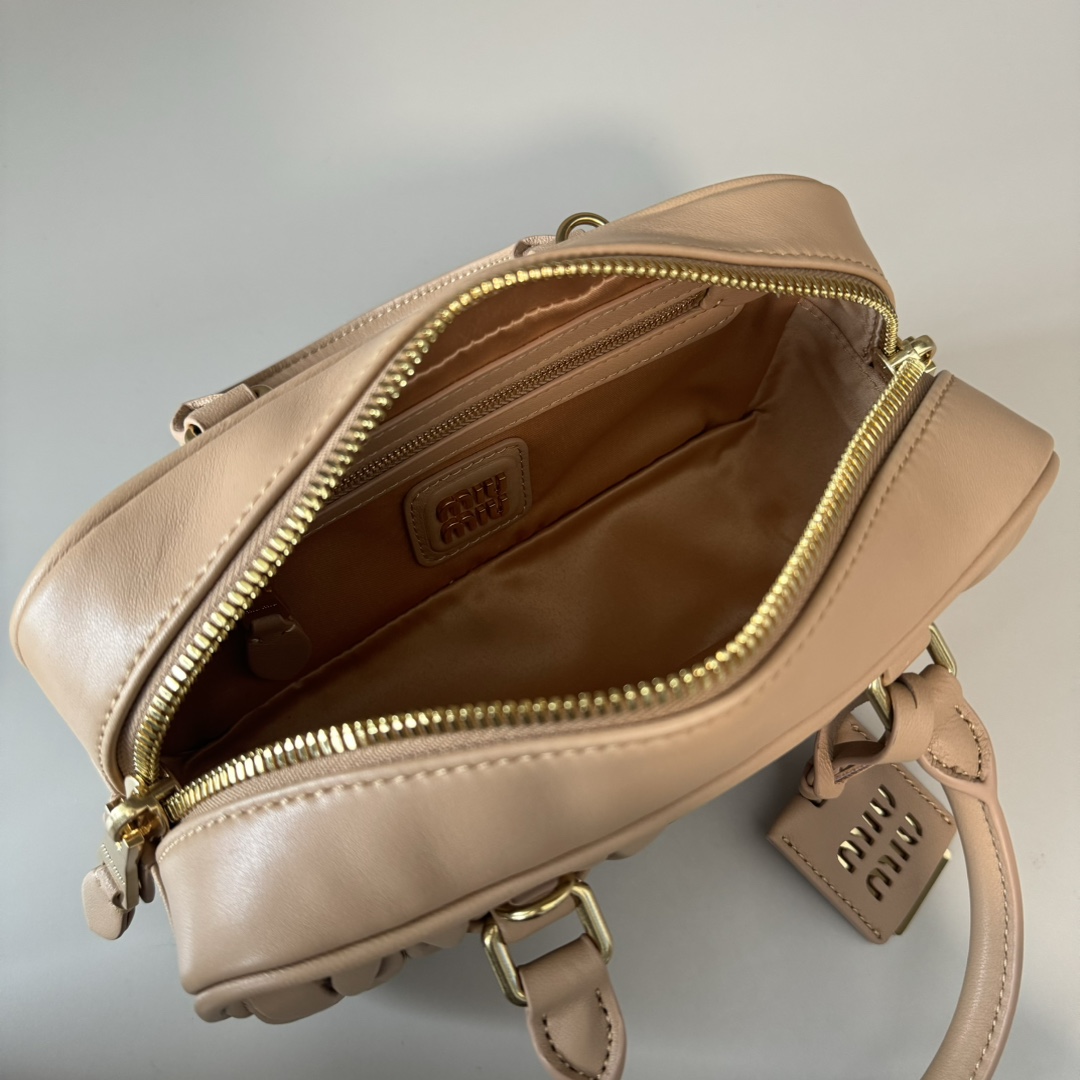 Miu Miu ミュウミュウ レディース バッグ ミニボストン レザー カーキ - 画像 8