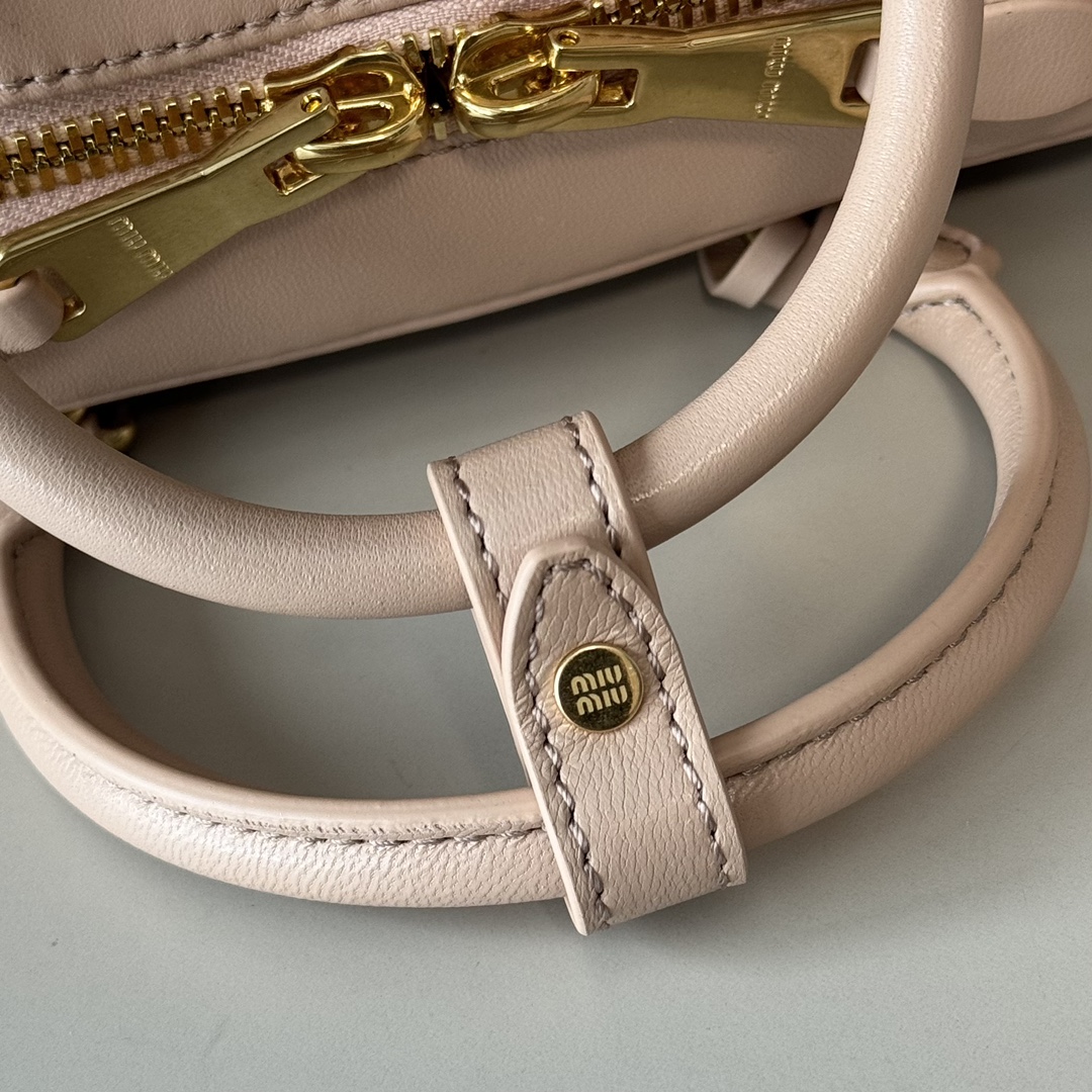 Miu Miu レディース バッグ | ミニ マフラー レザー ピンク - 画像 6