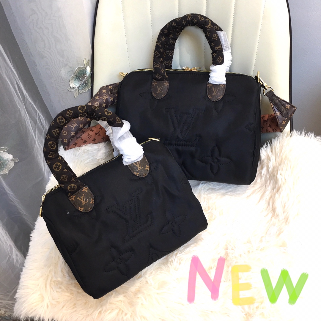 冬に可愛い/男女OK✩　LOUIS VUITTON　ルイヴィトン　バッグ　スピーディ　バンドリエール25/30　　2wayハンドバッグ　Speedy Bandoulière　5色