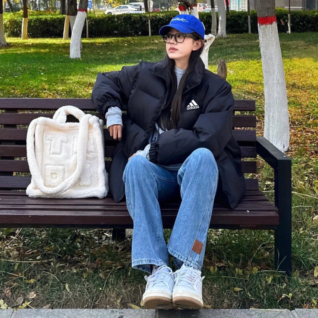 ADIDAS バッグ トートバッグ ミニサイズ 2WAY 撥水加工 フレームロゴ ホワイト ファー素材 - 画像 7