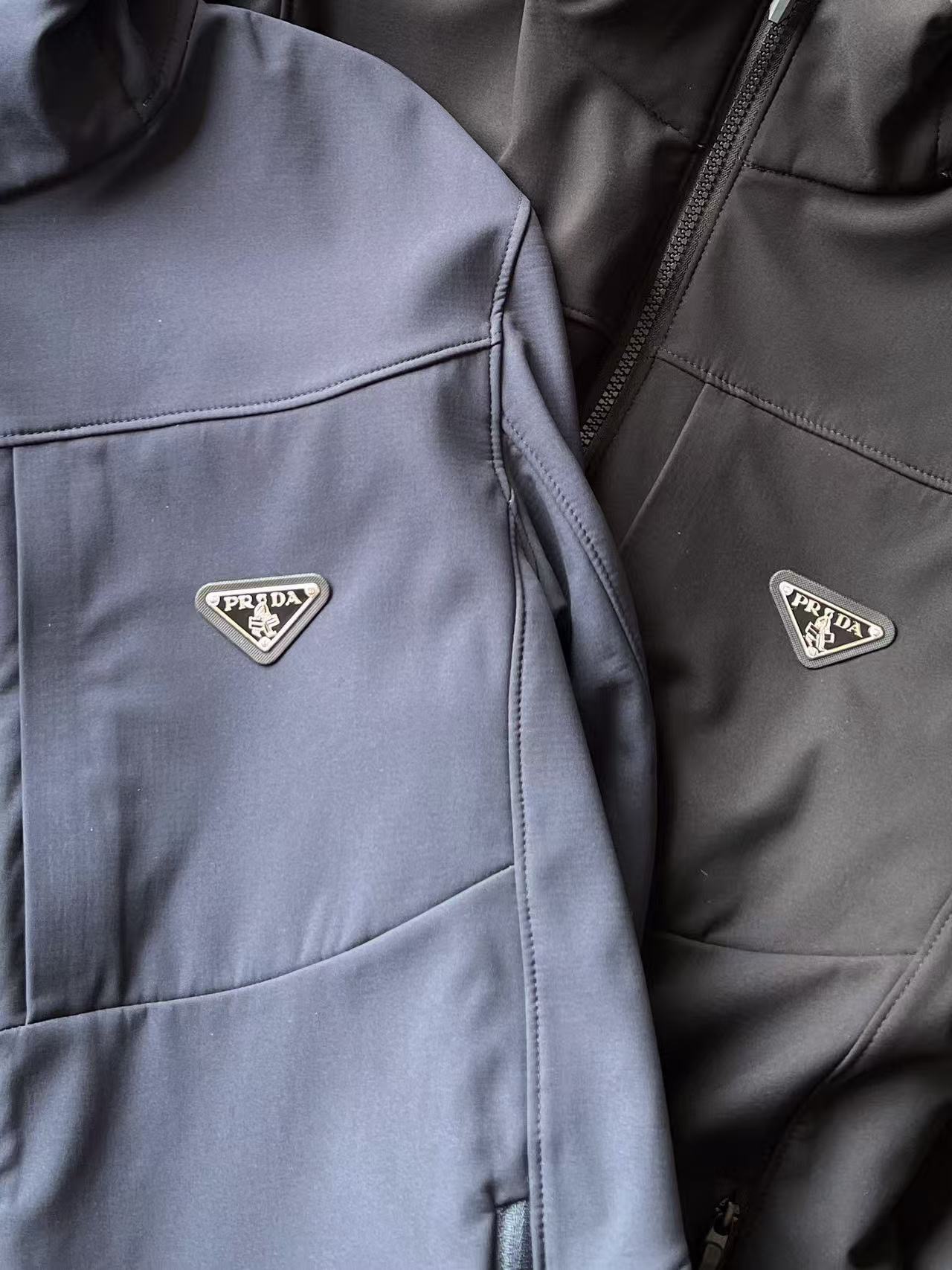 PRADA フィットネスジャケット パーカー 防風機能 メンズ カジュアル ブラック ネイビー レザー調素材 - 画像 5