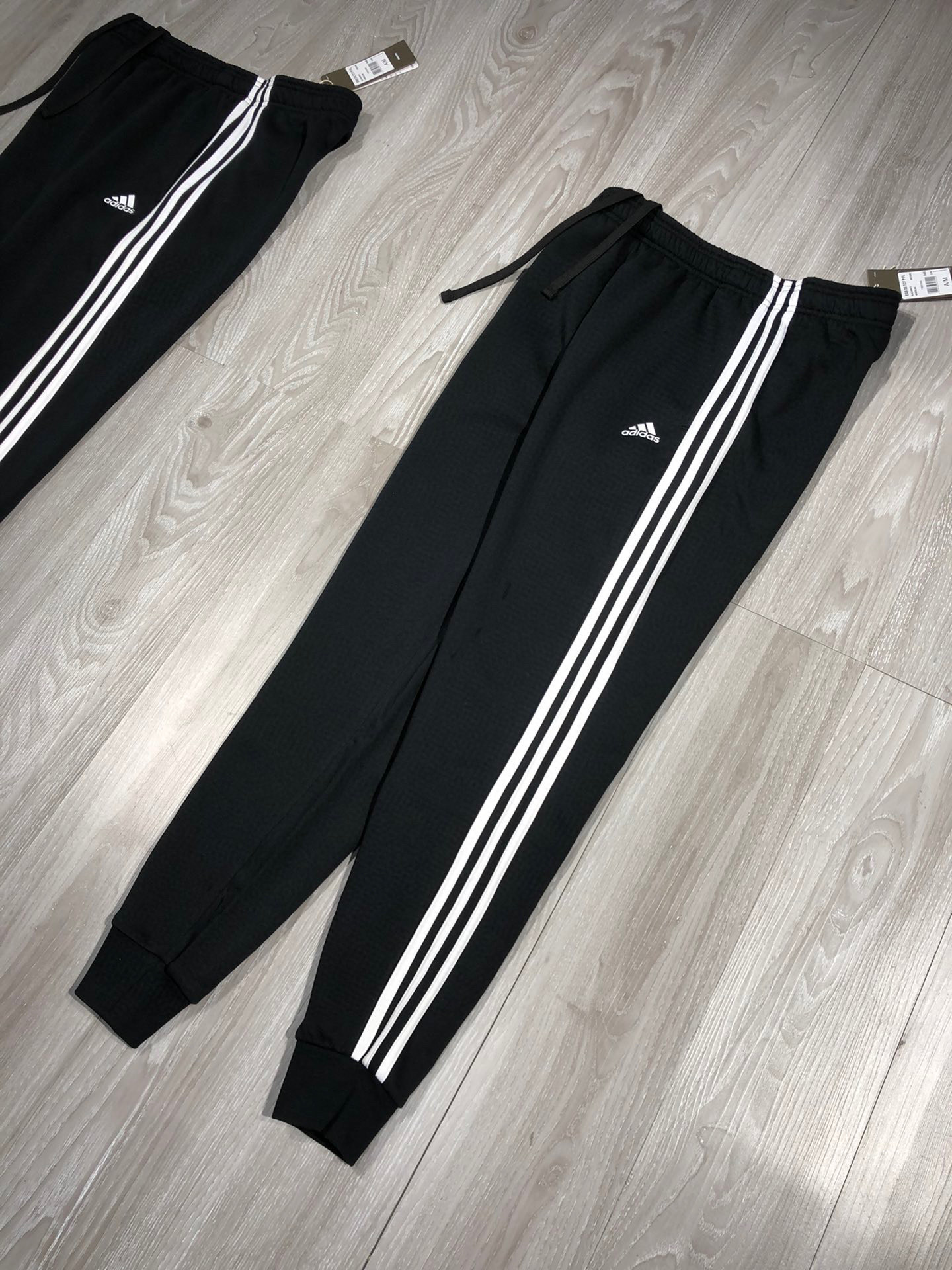 adidas スウェットパンツ 3本線 ロゴ入り カジュアル 通勤 トレーニング ブラック フリーサイズ - 画像 9