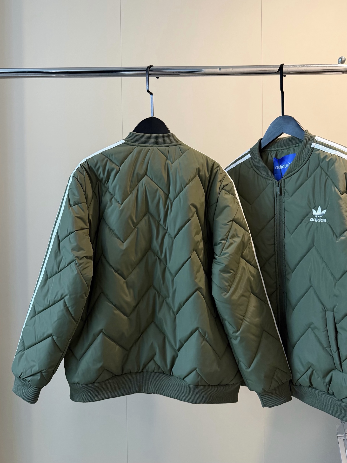 ADIDAS ブランケットジャケット ブラックライン ボンバージャケット アウター オリーブグリーン ナイロン - 画像 6