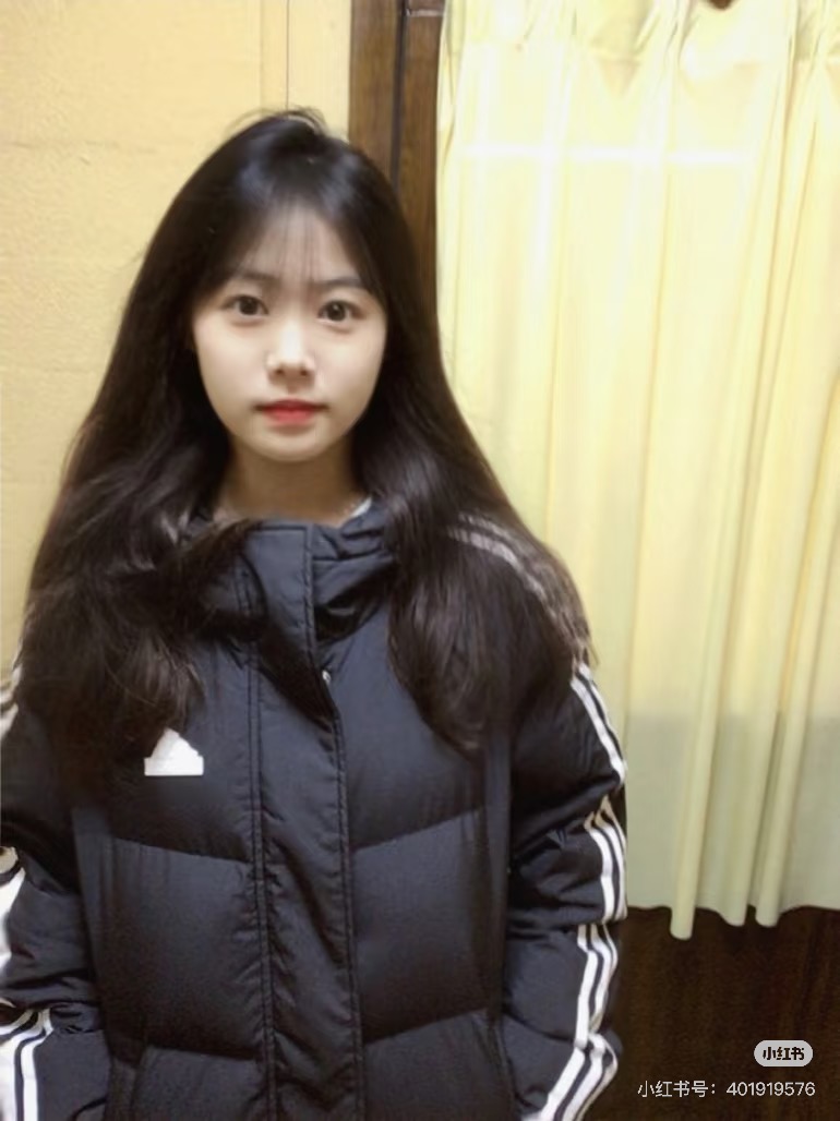 ADIDAS ダウンジャケット 3ストライプス ミニ丈 レディース ロゴ付き ホワイト ブラック グレー マルチカラー - 画像 5